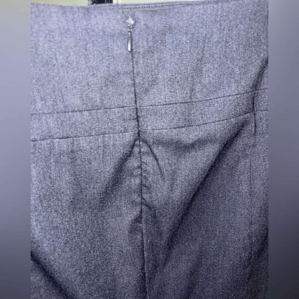 OLIVIA & MARTIN Gray Pencil Skirt with Zip Closure EUC - Picture 4 of 5